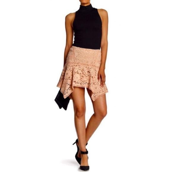 Veronica Beard Aura lace asymmetrical mini skirt, size 4 - Picture 2 of 14